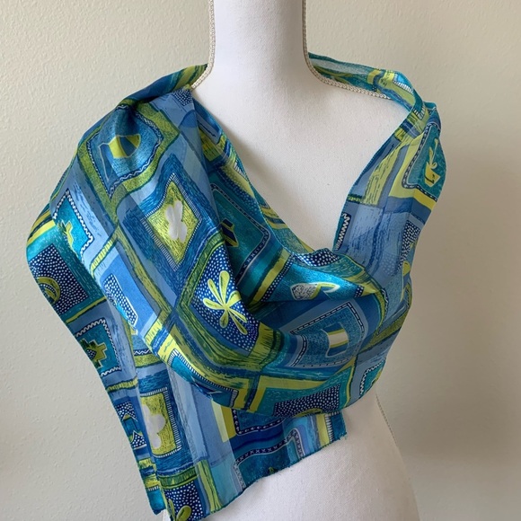 Scarf - Picture 1 of 5